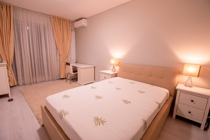 13 Septembrie, Mall Prosper, inchiriere 2 camere.